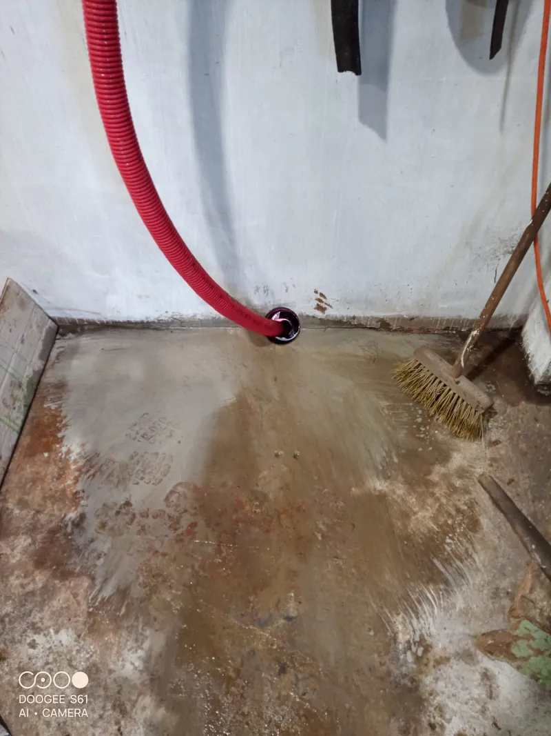 Vŕtanie otvoru pre digestor cez obvodovú stenu