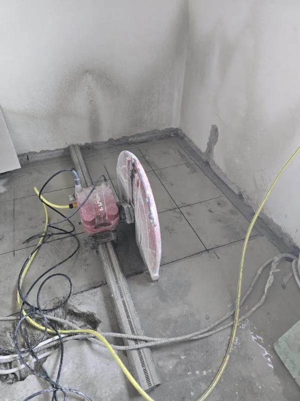 Rezanie betónového prekladu pri rekonštrukcii